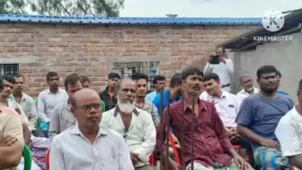 মগরাহাট ১: সাধারণ ধর্মঘটের সমর্থনে ইয়ারপুর অঞ্চলে নীলকুঠির এলাকায় সিপিএমের পক্ষ থেকে প্রস্তুতি সভার আয়োজন করা হয়