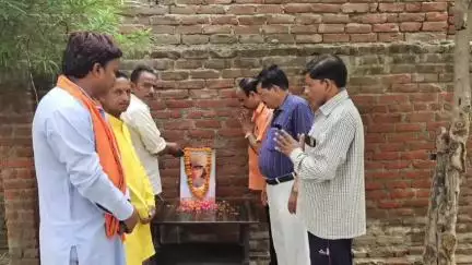 शाहबाद: पन्योरा बल्लिया और पठकाना में ब्लॉक प्रमुख व नगर अध्यक्ष ने प्रधानमंत्री की मन की बात सुनी