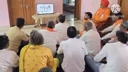 सीकर: सीकर विधानसभा के ग्राम पंचायत रघुनाथगढ़ में सुनी गई माननीय प्रधानमंत्री की 'मन की बात'