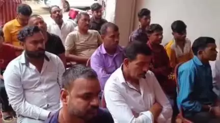 कांके: रांची के हरमू में बीजेपी नेताओं और कार्यकर्ताओं ने पीएम मोदी के 'मन की बात' कार्यक्रम को सुना