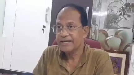गोपालगंज: ईस्ट एंड वेस्ट कॉरिडोर को जोड़ने वाला डुमरियाघाट पुल जर्जर, सांसद डॉ आलोक कुमार सुमन ने कहा जल्द होगा अधूरा कार्य