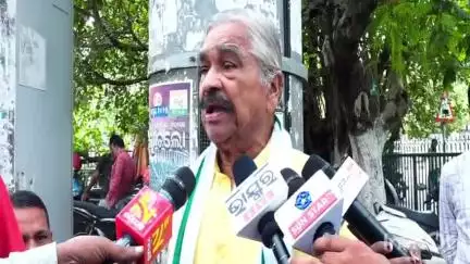 ଭୁବନେଶ୍ବର ମ୍ୟୁନିସିପାଲଟି କର୍ପୋରେସନ: ସାମ୍ବାଦିକଙ୍କୁ ଆକ୍ରମଣ ଏବଂ ପୁରୀ ଅବ୍ୟବସ୍ଥା ସମ୍ପର୍କରେ ଜୟଦେବ ଭବନରେ ପ୍ରତିକ୍ରିୟା ରଖିଲେ ବରିଷ୍ଠ ନେତା ସୁରେଶ ରାଉତରାୟ