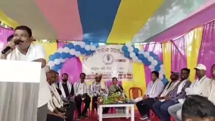 ଛତ୍ରପୁର: ଝାରେଡି ଚିଲିକା ଉଚ୍ଚ ପ୍ରାଥମିକ ବିଦ୍ୟାଳୟରେ ପ୍ରଧାନ ଶିକ୍ଷକ ଗାନ୍ଧି ସାହୁଙ୍କୁ ଅବସର କାଳୀନ ବିଦାୟ ସମ୍ବର୍ଦ୍ଧନା