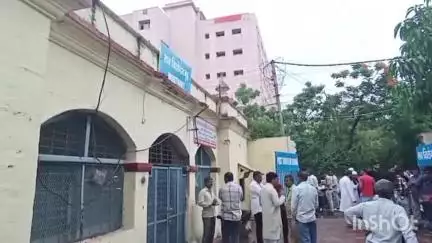 उज्जैन शहर: आरडी गार्डी मेडिकल कॉलेज के पास दुर्घटना में एक युवक की मौत, पुलिस ने करवाया पोस्टमार्टम