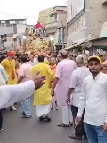 अलवर: हरे रामा हरे कृष्णा संकीर्तन के मध्य निकली रथ यात्रा, इस्कॉन ने पुरी की तर्ज पर अलवर में किया आयोजन