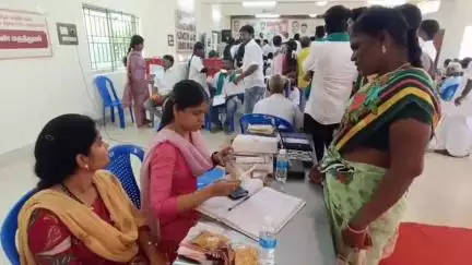 காரைக்குடி: IMA ஹாலில் தவெக சார்பில் கண்தானம், இலவச மருத்துவ முகாம்