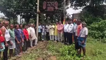 टाटीझरिया: जेरूवाडीह में हजारीबाग सांसद के प्रयास से लगा 100 केवीए का बिजली ट्रांसफॉर्मर