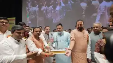 मधुबनी: पटना के बापू सभागार में वैश्य प्रतिनिधि सम्मेलन आयोजित, मधुबनी विधायक समीर महासेठ हुए शामिल