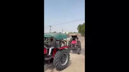 8HH गांव में किसानों ने निकाली ट्रैक्टर रैली, सिंचाई के पानी की मांग की