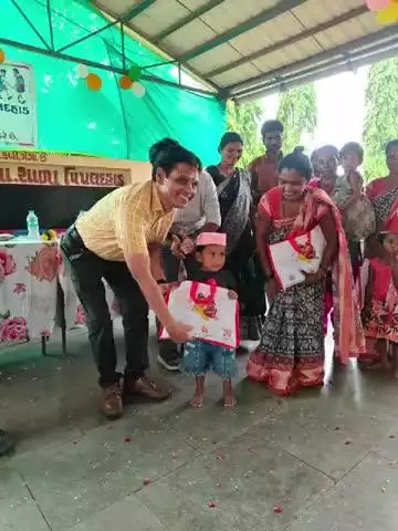 સુબીર: ડાંગ જિલ્લાના પીપલદહાડ ગામે શિક્ષણ વિભાગના નાયબ સચિવ શ્રી સતિષકુમાર પરમારે શાળામા બાળકોનુ નામાંકન કરાવ્યુ: