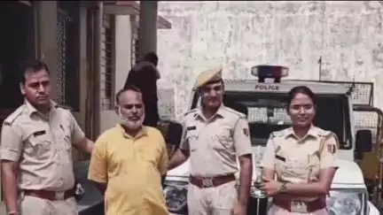 लाडपुरा: कोटा में 9800 किलोग्राम गेहूं गबन के आरोपी राशन डीलर को गिरफ्तार किया गया, उपभोक्ता के अंगूठे लगवाने के बाद राशन नहीं दिया