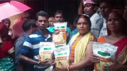गुमला: देवकी देवी के प्रयास से किसानों को कृषि विभाग से मिला धान का बीज