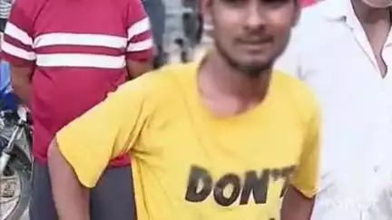 बिहटा: बिहटा रेलवे स्टेशन पर मोबाइल छीनकर भाग रहे युवक को ग्रामीणों ने पकड़कर जीआरपी के हवाले किया