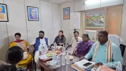 बलरामपुर: सदर विधायक पलटू राम ने उत्तर प्रदेश विधान मंडल की संयुक्त समिति के साथ वाराणसी मंडी स्थल का किया निरीक्षण