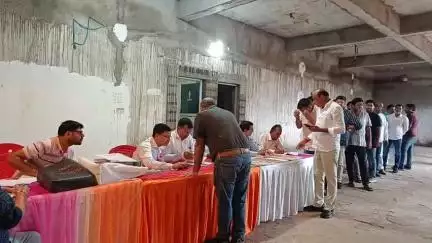 सिमडेगा: चैंबर ऑफ कॉमर्स का मतदान कड़ी सुरक्षा के साथ शुरू