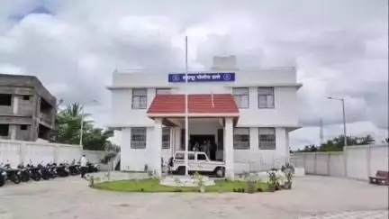 शिरोळ: इचलकरंजी येथे ४० लाखांची थकबाकी न दिल्याने शहापूर पोलीस ठाण्यात दोघांवर फसवणुकीचा गुन्हा दाखल