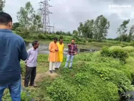 केंद्रीय राज्यमंत्री के निर्देश पर जलभराव निकासी के लिए जोशी कालोनी में बनेगी पुलिया किसान नेता देवस्वरूप पटेल ने बताया।
