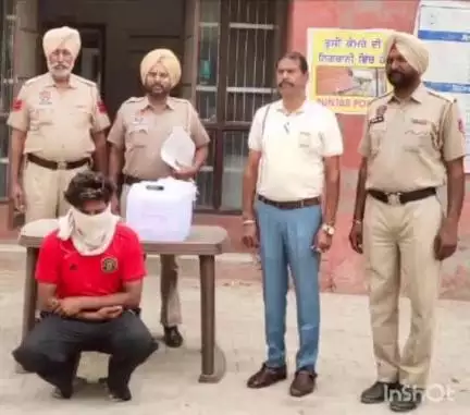 ਸੰਗਰੂਰ: ਥਾਣਾ ਸਦਰ ਸੰਗਰੂਰ ਦੀ ਪੁਲਿਸ ਨੇ ਇੱਕ ਵਿਅਕਤੀ ਨੂੰ ਕਾਬੂ ਕਰਕੇ ਨਾਜਾਇਜ਼ ਸ਼ਰਾਬ ਕੀਤੀ ਬਰਾਮਦ