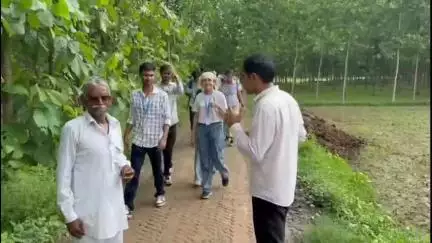 सहारनपुर: थरौली ग्राम पंचायत में बढ़ते ईको टूरिज्म के तहत 25 राज्यों से 105 लोगों का प्रतिनिधि मंडल पहुंचा, जानकारी दी ग्राम प्रधान पति ने