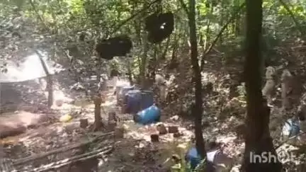 बांका: उत्पाद विभाग ने गौरीपुर से 5 लीटर शराब के साथ युवक को किया गिरफ्तार, जंगल में 418 लीटर शराब नष्ट