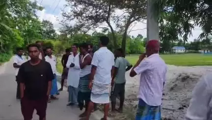 সৃজনগ্ৰাম: ছালাবিলাত নৱ নিৰ্বাচিত পঞ্চায়ত সদস্য ৰফিকুল ইছলামৰ বিৰূদ্ধে নিৰ্বাচনী বিধি উলংঘা কৰাৰ অভিযোগ ৰাইজৰ