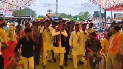 मोठ: राष्ट्रवादी पार्टी के राष्ट्रीय अध्यक्ष के प्रथम नगर आगमन पर समथर में कार्यकर्ताओं ने किया भव्य स्वागत