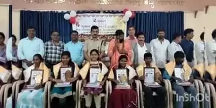 ಸಕಲೇಶಪುರ: ಎಲ್ಲ ಸಾಧನೆಗೂ ಶಿಕ್ಷಣವೇ ಮೂಲ ಕಾರಣ; ಪಟ್ಟಣದಲ್ಲಿ ತೆಂಕಲಗೂಡು ಮಠದ ಶ್ರೀ ಚನ್ನ ಸಿದ್ದೇಶ್ವರ ಸ್ವಾಮೀಜಿ