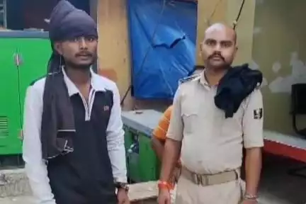 लखीसराय: पुलिस ने मेदनीचौकी बाजार से एक व्यक्ति को नशे की हालत में गिरफ्तार कर कोर्ट में पेश किया