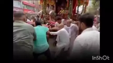 वाराणसी में जगन्नाथ यात्रा के अंतिम दिन 5 लाख श्रद्धालुओं ने किया दर्शन, अजय राय बोले- 35 साल से आ रहा हूं आशीर्वाद लेने