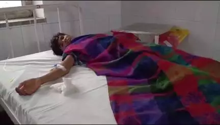 बांसवाड़ा: बड़ो का फला गांव में घरेलू काम करते समय किशोरी को हाथ पर लगा करंट, एमजी अस्पताल में उपचार जारी