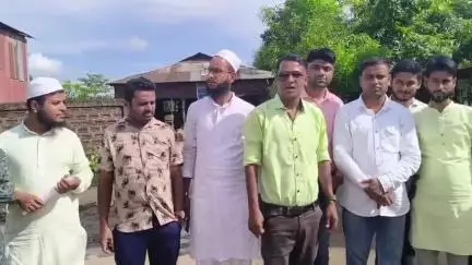 করিমগঞ্জ: ফকিরাবাজার নিলামবাজারের রাস্তার বেহাল অবস্থা,শীঘ্রই সংস্কার না হলে আন্দোলনে নামবেন বলে জানান জেলা আমছু