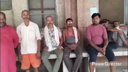 मऊ: मऊ के अहिरी के पास ट्रक की टक्कर से बाइक सवार व्यक्ति की हुई मौत, पुलिस ने शव का कराया पोस्टमार्टम