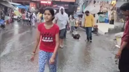 अम्ब: मां चिंतपूर्णी मंदिर में श्रद्धालुओं की भारी भीड़, बारिश में भी नहीं हारी आस्था