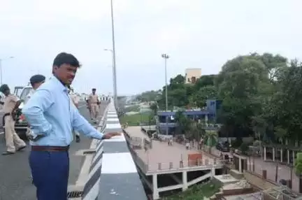 जिलाधिकारी, पटना द्वारा जेपी गंगा पथ एवं गंगा नदी के विभिन्न घाटों का निरीक्षण किया गया तथा नदी के जल-स्तर का जायजा लिया गया। पदाधिकारियों को सजग रहने का निर्देश दिया गया।
#BSRDCL