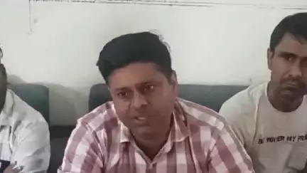 अनूपगढ़: केंद्रीय बस स्टैंड के पास युवा कांग्रेस ने की प्रेस कॉन्फ्रेंस, 1 जुलाई को केंद्रीय मंत्री को दिखाए जाएंगे काले झंडे
