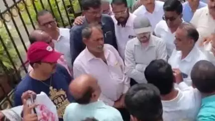 गडहिंग्लज: गडहिंग्लजमध्ये व्हाट्सअप पोस्टवरून तणाव; महात्मा बसवेश्वर चौकात नागरिकांचा निषेध, पोलिसांनी केली मध्यस्थी