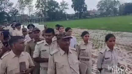 चतरा: चतरा पुलिस लाइन में जिले के सभी थानों के प्रतिनियुक्ति चौकीदारों को दिया गया प्रशिक्षण