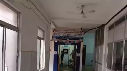 ଛତ୍ରପୁର: ବ୍ରହ୍ମପୁର ବଡ଼ ମେଡ଼ିକାଲରେ ରୋଗୀଙ୍କୁ ବୋହିକି ନେବାକୁ ପଡୁଛି, ପ୍ରତିକ୍ରିୟା ରଖିଲେ ରୋଗୀଙ୍କ ସମ୍ପର୍କୀୟ #Jansamasya