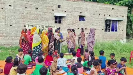 বেলডাঙা ১: বাল্যবিবাহ রুখতে ও শিশুদের উজ্জ্বল ভবিষ্যৎ গড়তে ভাবতা অঞ্চলে শিক্ষার সাথী পাঠশালা শুরু করল বেলডাঙার আমরা সাথী ফাউন্ডেশন