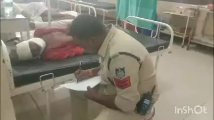 उज्जैन शहर: चामुंडा माता चौराहे पर अज्ञात बदमाशों ने एक मजदूर पर उस्तरे से किया हमला, मामला दर्ज