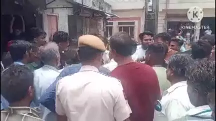 सवाई माधोपुर: पुराने शहर में सब्जी मंडी के गेट बंद करने की बात को लेकर उपजा विवाद, मौके पर पहुंची पुलिस