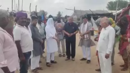 राजगढ़: राजगढ़ में राष्ट्रीय स्वयंसेवक जयपुर के घुमन्तू जाति के पदाधिकारियों ने झुग्गियों का किया निरीक्षण, जानी समस्याएं