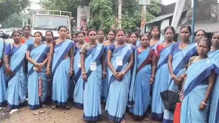गोबिंदपुर राजनगर: जलसहिया संघ 5 सूत्री मांगों के साथ डुमरी विधायक जयराम महतो को ज्ञापन सौंपने राजनगर से रवाना