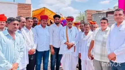 खींवसर: खींवसर विधायक रेवत राम डांगा शंखवास पहुंचे, ग्रामीणों ने किया स्वागत