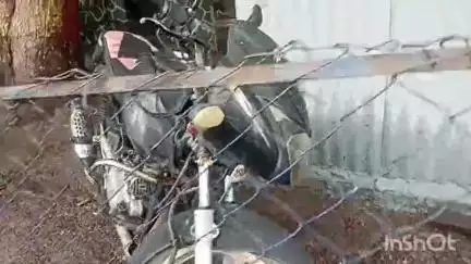 खामगाव: अवैध देशी दारू विक्री करण्याच्या उद्देशाने दुचाकीवर घेऊन जाणाऱ्या एका व्यक्तीस शहर पोलिसांनी नटराज गार्डन येथे पकडले