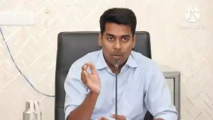 ఖమ్మం అర్బన్: ఇందిరమ్మ ఇళ్ల నిర్మాణానికి ఉచితంగా ఇసుక సరఫరాకు పటిష్ట చర్యలు: జిల్లా కలెక్టర్ అనుదీప్ దురిశెట్టి