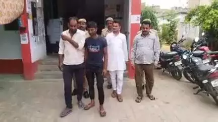 फिरोज़ाबाद: थाना दक्षिण पुलिस ने चार फरार वारंटी अपराधियों को किया गिरफ्तार