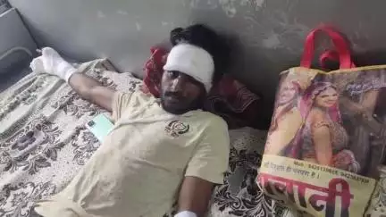 बालाघाट: छोटी कुम्हारी से बड़ी कुम्हारी के बीच में दो बाइकों के बीच हुई टक्कर में एक युवक हुआ घायल