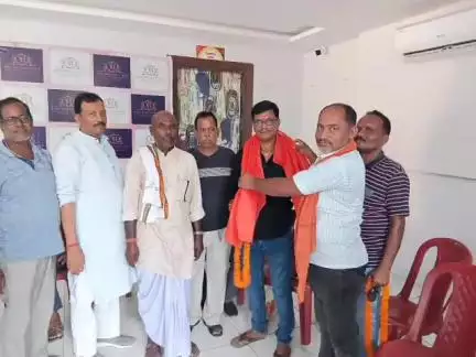 जलालगढ़: सदानंद झा के भाजपा प्रदेश कार्य समिति सदस्य बनने पर कार्यकर्ताओं में खुशी का माहौल