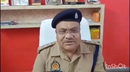नानपारा: रुपईडीहा इंडो-नेपाल बॉर्डर पर प्रतिबंधित वॉकी-टॉकी के साथ 7 अभियुक्त गिरफ्तार, 5 आरटी सेट बरामद